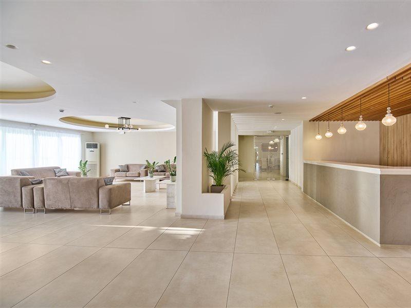 Plános Mavrikos Hotel מראה חיצוני תמונה