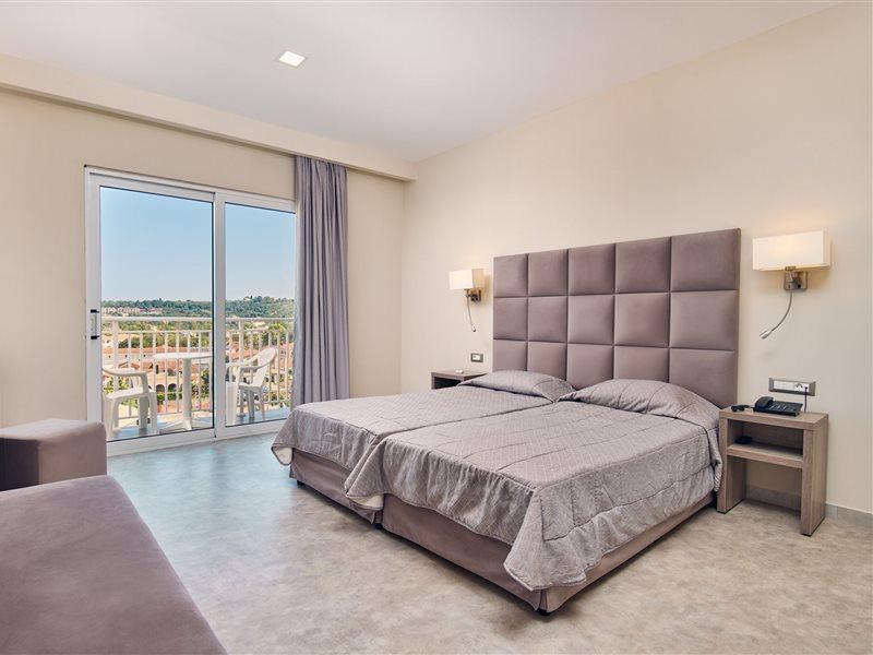 Plános Mavrikos Hotel מראה חיצוני תמונה