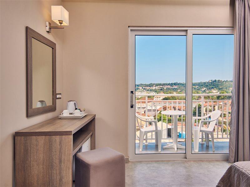 Plános Mavrikos Hotel מראה חיצוני תמונה